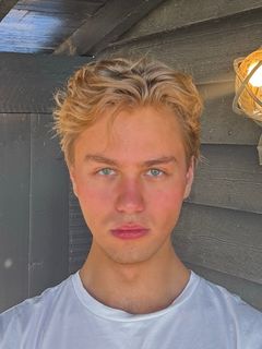 886A04B9-DDC3-4698-B84B-9EF5AE435569